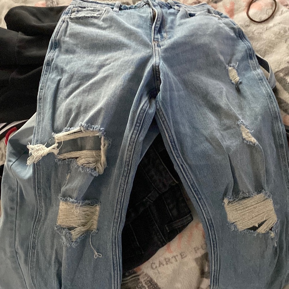 Hollister High Rise Mom Jean